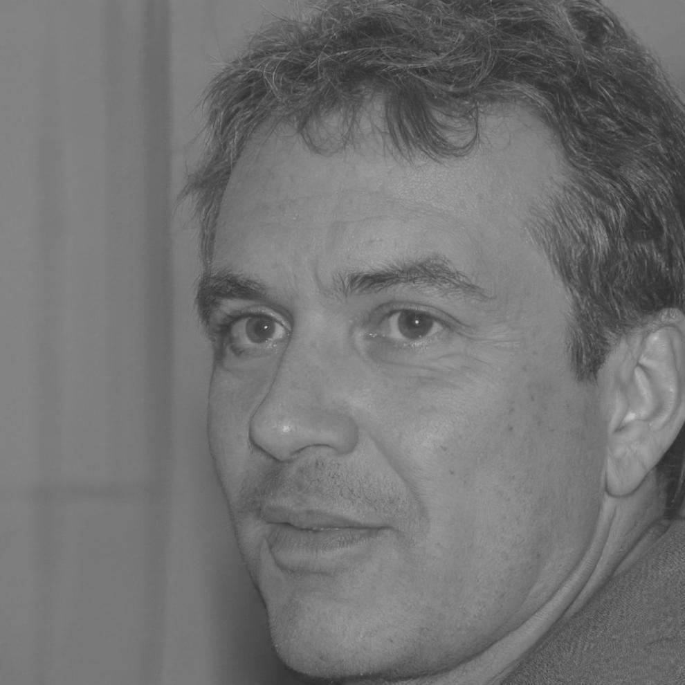 Retrato profesional de Sebastián Herrera